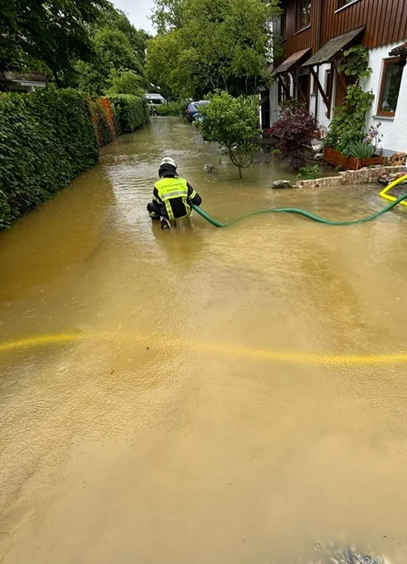 Hochwasser1_800.jpg
